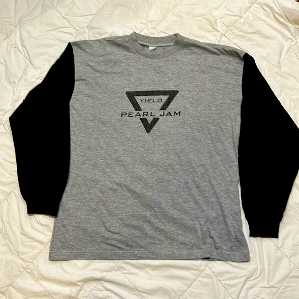 Pearl Jam Yield concert tee